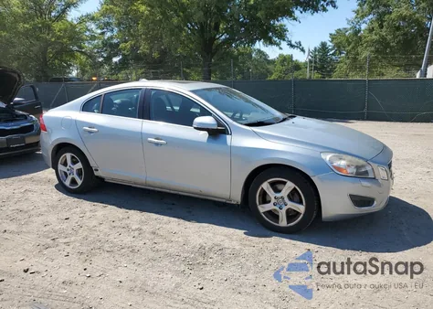 2013 Volvo S60 T5 из США, поврежденный, VIN YV1612FH3D2204974